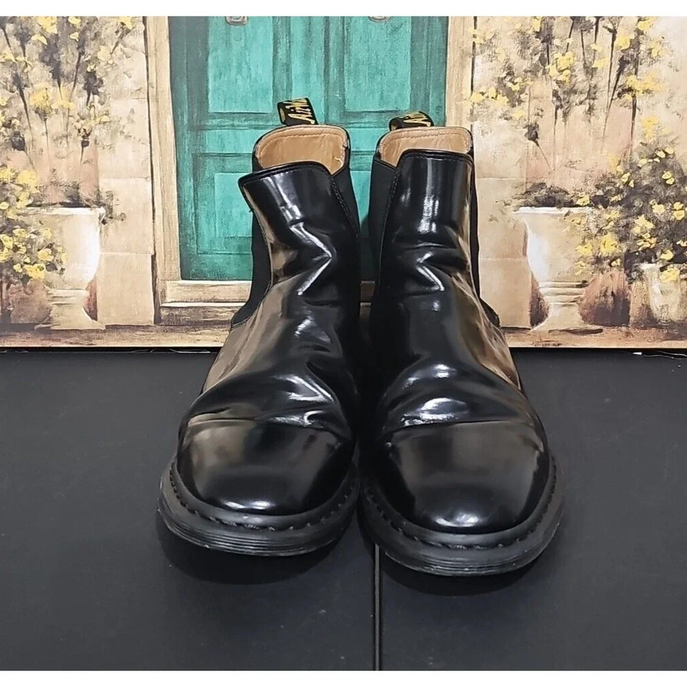 Dr. Martens Graeme II Black Polished Leather Chelsea Mens Size 10 M Ankle Boots